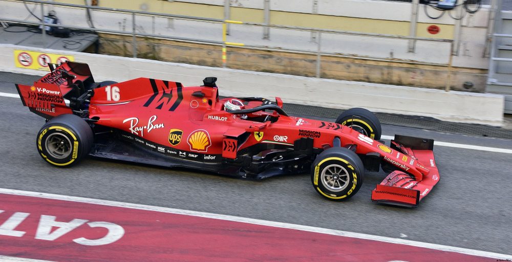 Ferrari beats competitors already in tests